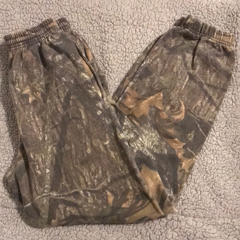 Men’s small camo sweats